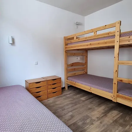 Apartment Pour 6 Pers Au Pied Des Pistes Avec Balcon - Plagne Centre - Fr-1-351-61 *